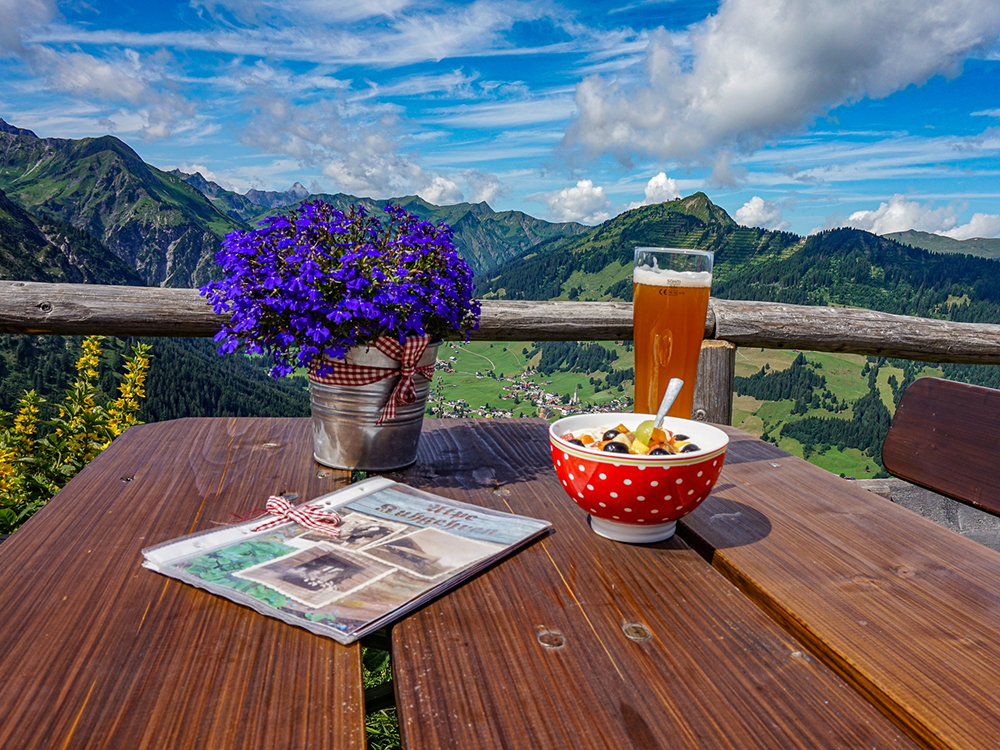 Frau Bergschön Kanzelwand Kuhgehrenalpe