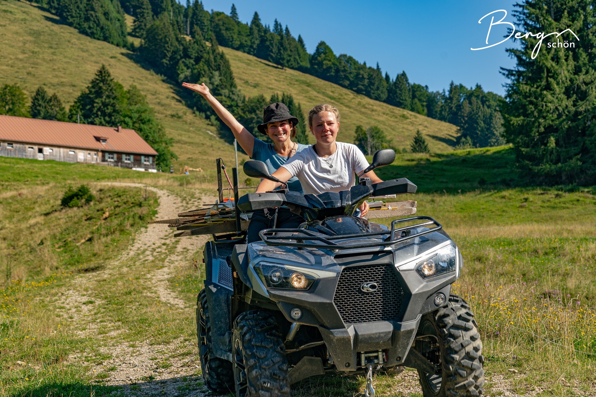 Alpe Remmelegg Steibis Oberstaufen Allgäu Oberallgäu Frau Bergschön